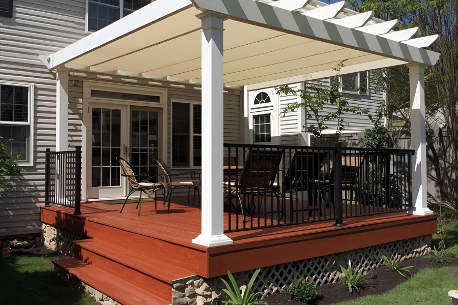 Light-filled sun porch designed for comfortable outdoor living in Nashville